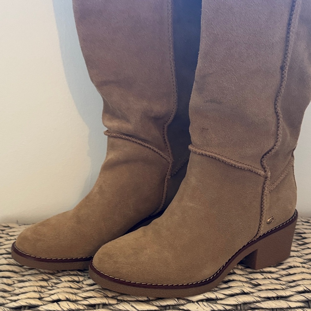 Coach Suede and Shearling Knee-High Boots - Sz 6 - Picture 4 of 8